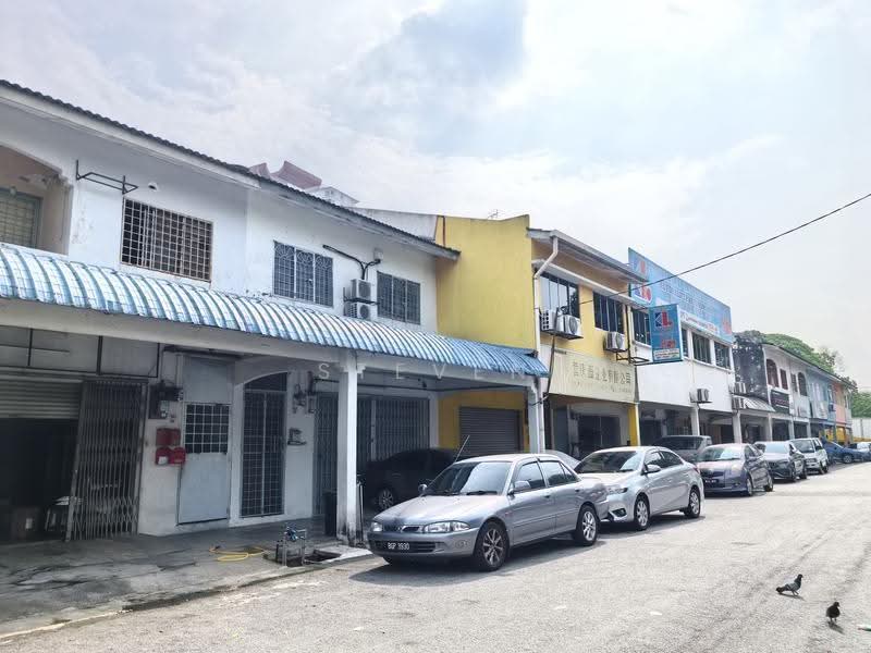 Shop for Sale in Taman Sri Aman (Cheras) - Steven Tung - Exterior - PropertyGuru.com.my