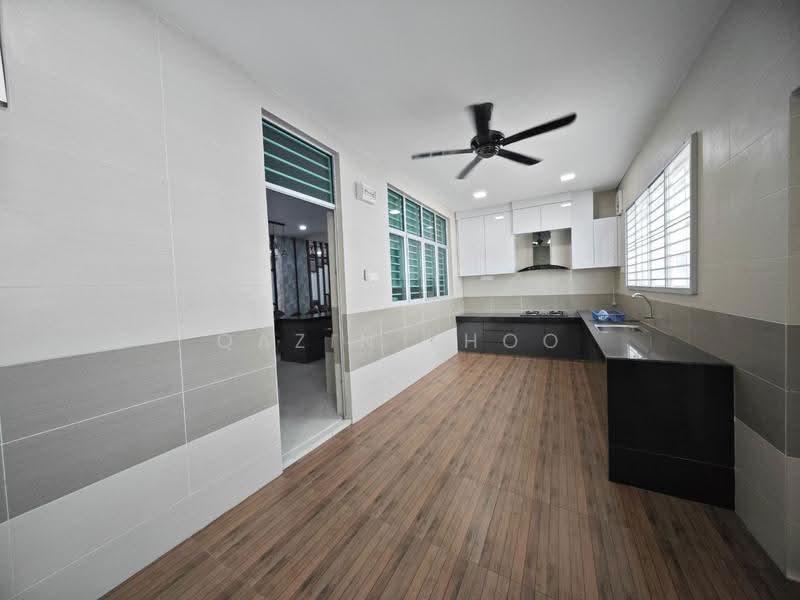 2-storey Terraced House for Sale in Taman Meru (Ipoh) - Qazin Khoo - Kitchen - PropertyGuru.com.my