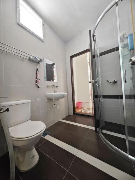 2-storey Terraced House for Sale in Taman Meru (Ipoh) - Qazin Khoo - Bathroom - PropertyGuru.com.my