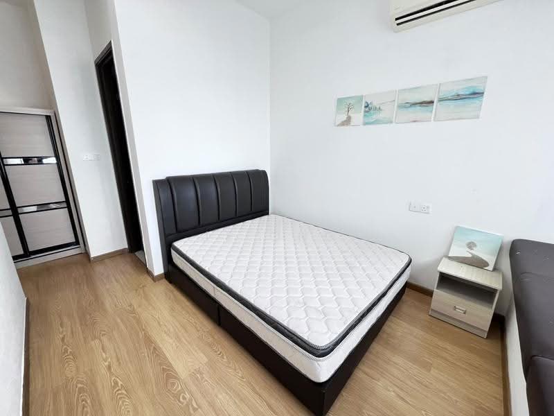 Kondominium untuk Disewa di Bay Point @ Country Garden Danga Bay - JE ONG - Bedroom - PropertyGuru.com.my
