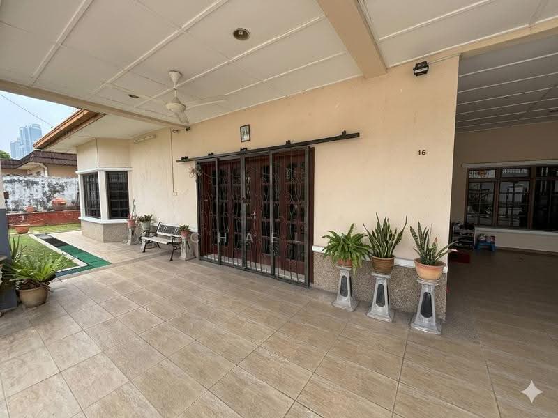 Rumah Berkembar untuk Dijual di Kampung Tunku (Petaling Jaya) - Michael Yeo - Exterior - PropertyGuru.com.my