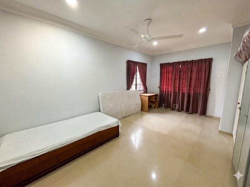 Rumah Berkembar untuk Dijual di Kampung Tunku (Petaling Jaya) - Michael Yeo - Guest Room - PropertyGuru.com.my
