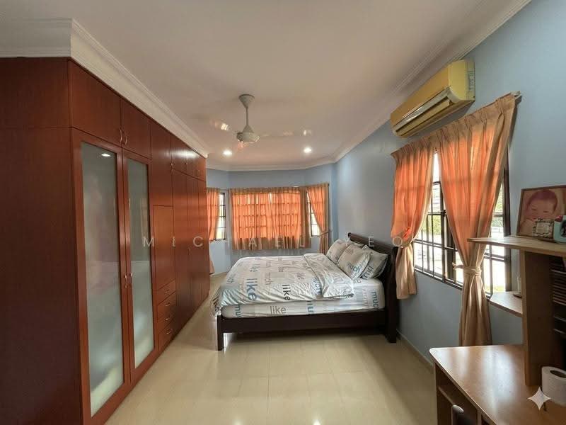 Rumah Berkembar untuk Dijual di Kampung Tunku (Petaling Jaya) - Michael Yeo - Bedroom - PropertyGuru.com.my