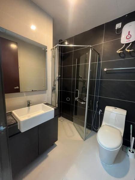 Kondominium untuk Disewa di Amberside @ Country Garden Danga Bay - JE ONG - Bathroom - PropertyGuru.com.my