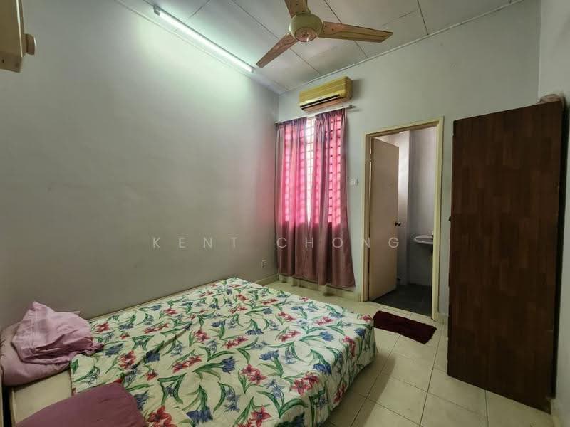 Rumah Teres 2-Tingkat untuk Disewa di Bandar Bukit Puchong (Puchong) - Kent Chong - Bedroom - PropertyGuru.com.my