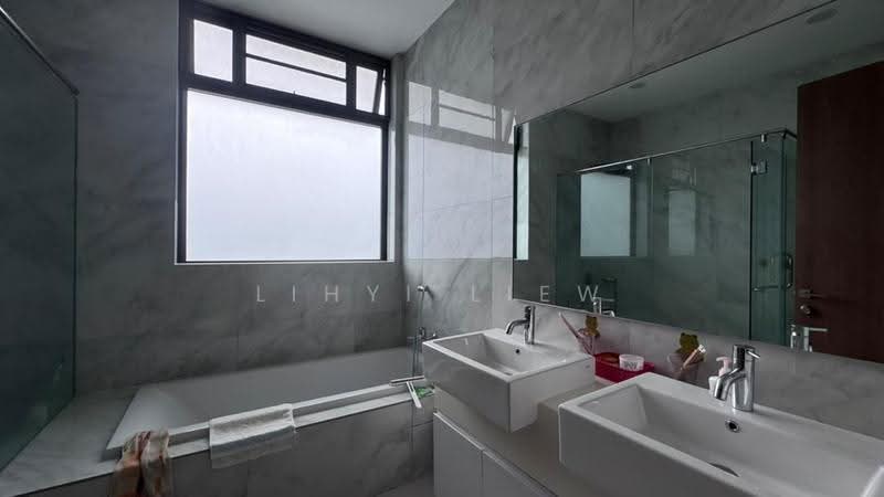 Semi-Detached House for Sale in Iskandar Puteri (Nusajaya) (Johor) - Lihyi Liew - Bathroom - PropertyGuru.com.my