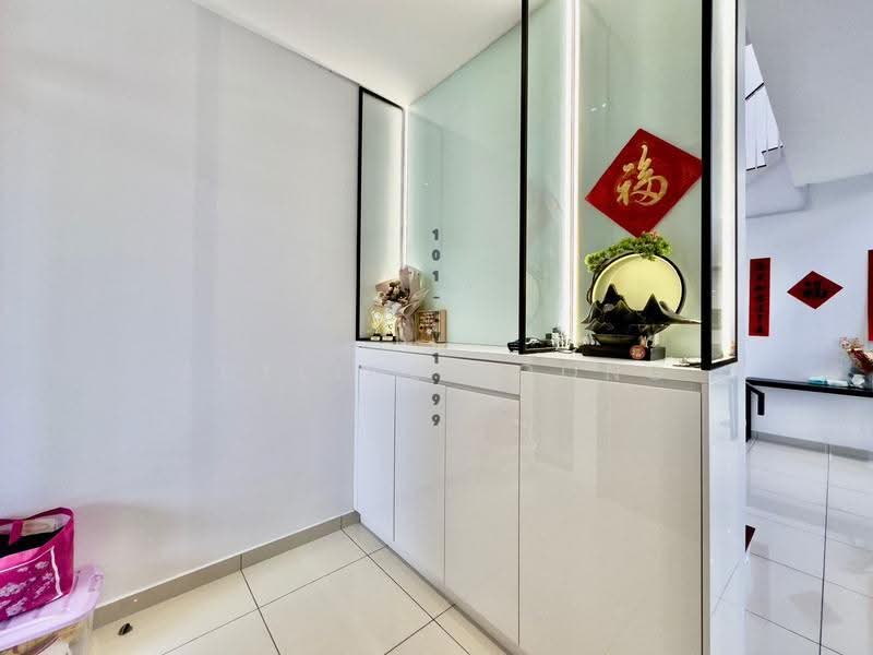 Semi-Detached House for Sale in Setia Alam (Selangor) - Adeline Foong - Entrance - PropertyGuru.com.my