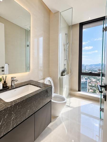 Kediaman Servis untuk Dijual di Crown Residences @ Pavilion Damansara Heights - Peter Sek - Bathroom - PropertyGuru.com.my