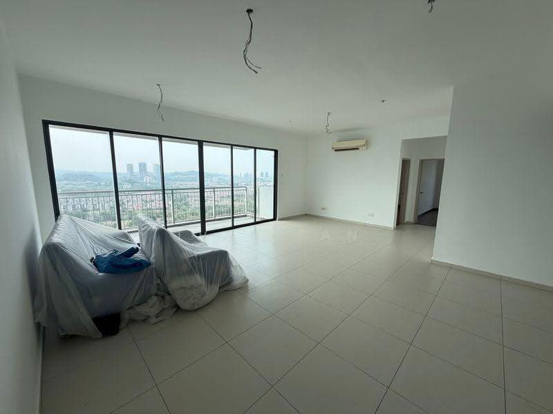 Kondominium untuk Dijual di Zefer Hill Residence - Ivan Tan - Living Room - PropertyGuru.com.my
