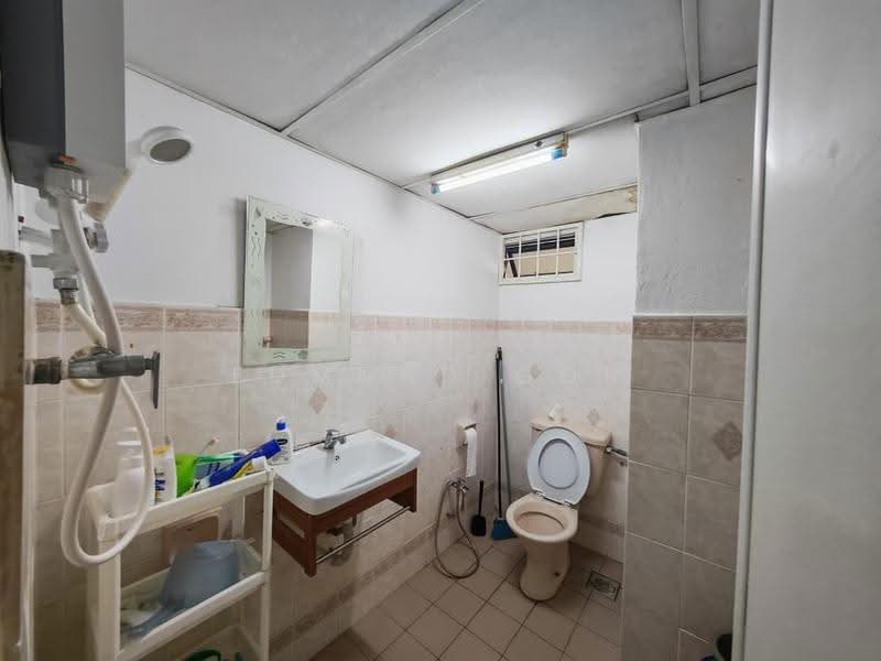 Condominium for Sale at Vista Komanwel B - Edmund Goh - Bathroom - PropertyGuru.com.my