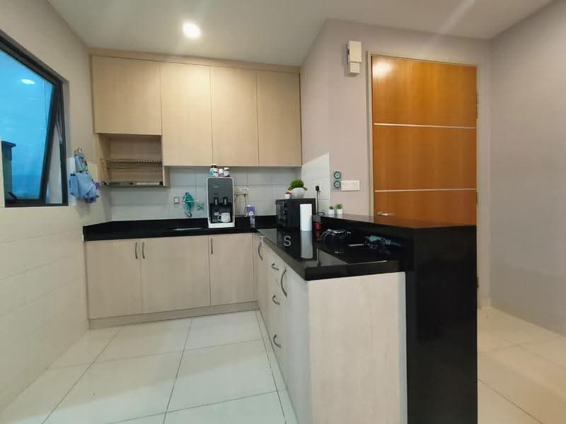 Condominium for Sale at The Z Residence - TS Low - Kitchen - PropertyGuru.com.my