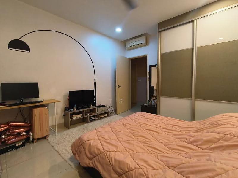 Condominium for Sale at The Z Residence - TS Low - Bedroom - PropertyGuru.com.my