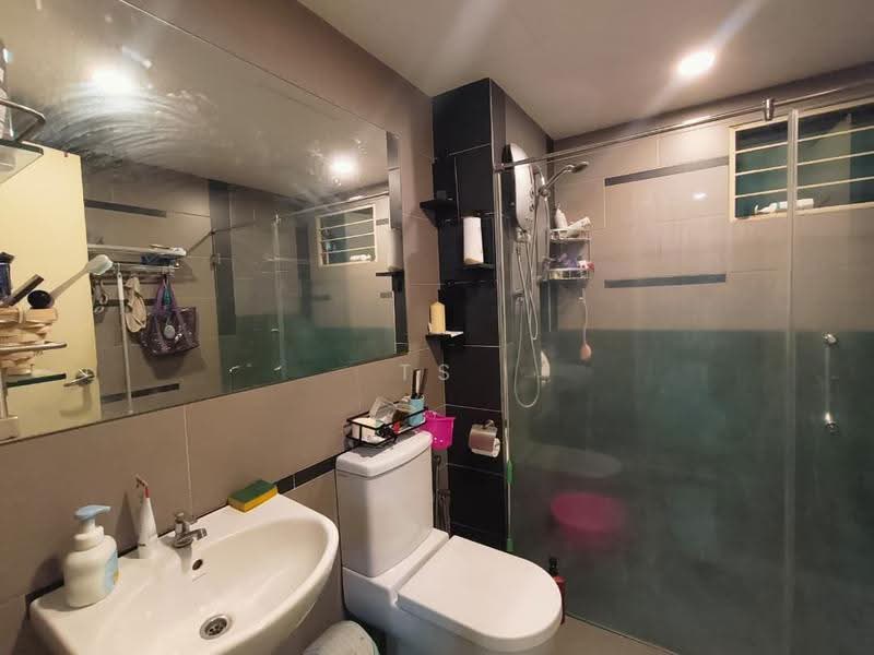 Condominium for Sale at The Z Residence - TS Low - Bathroom - PropertyGuru.com.my
