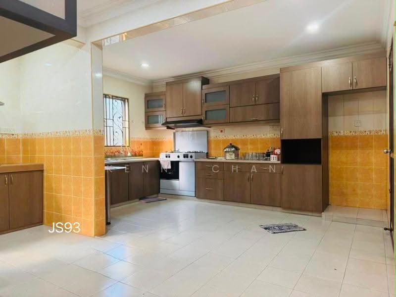 2-storey Terraced House for Sale in Bandar Botanic (Klang) - Kenny Chan - Kitchen - PropertyGuru.com.my