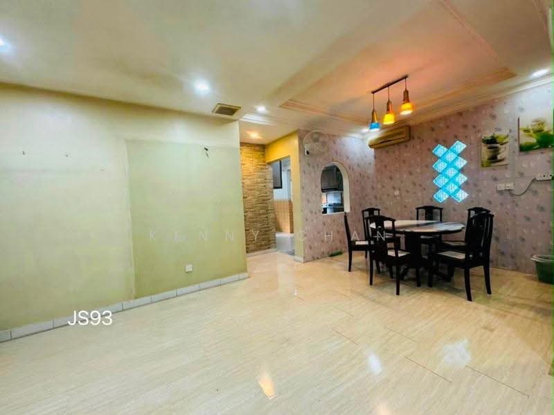 2-storey Terraced House for Sale in Bandar Botanic (Klang) - Kenny Chan - Dining Room - PropertyGuru.com.my