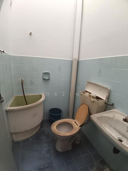 Rumah Teres 2-Tingkat untuk Dijual di Taman Tasek (Ipoh) - Qazin Khoo - Bathroom - PropertyGuru.com.my
