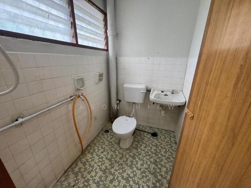 2-storey Terraced House for Rent in Taman Sri Rampai (Wangsa Maju) - Eason Hiew - Bathroom - PropertyGuru.com.my