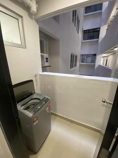 Pangsapuri untuk Disewa di Residensi Akasia Jubilee - Vincent Tan - Balcony - PropertyGuru.com.my