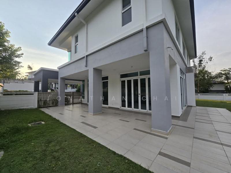 Bungalow House for Sale in Amverton Hills (Sungai Buloh) - Jonathan Chai - Exterior - PropertyGuru.com.my
