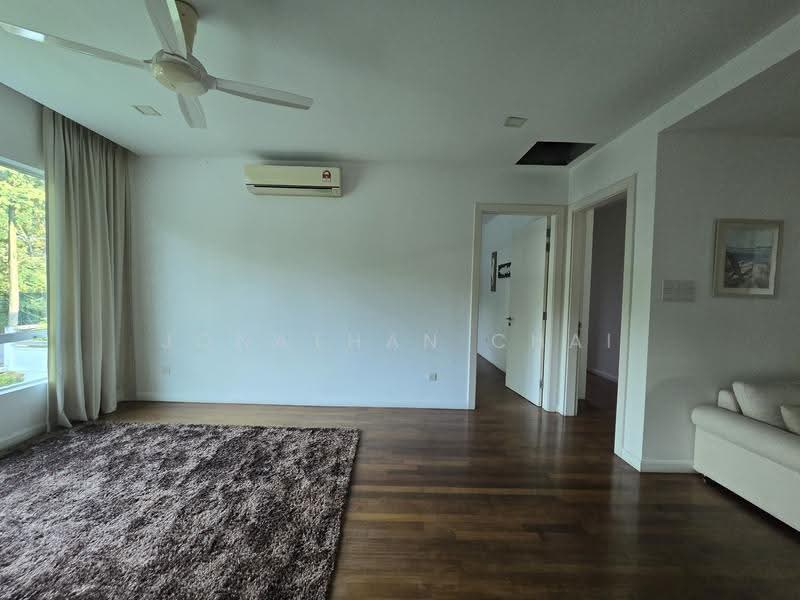Bungalow House for Sale in Amverton Hills (Sungai Buloh) - Jonathan Chai - Living Room - PropertyGuru.com.my