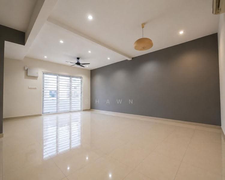Rumah Teres 2-Tingkat untuk Dijual di Kota Kemuning (Shah Alam) - Shawn Seow - Living Room - PropertyGuru.com.my