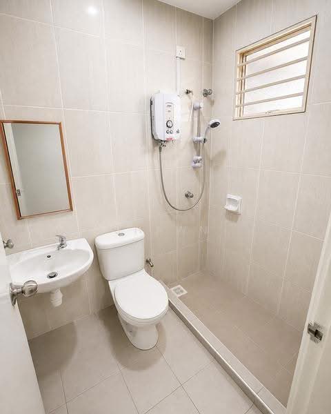 Rumah Teres 2-Tingkat untuk Dijual di Kota Kemuning (Shah Alam) - Shawn Seow - Bathroom - PropertyGuru.com.my