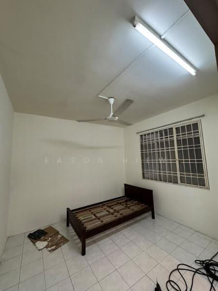 Kondominium untuk Disewa di Platinum Hill PV 3 - Eason Hiew - Bedroom - PropertyGuru.com.my