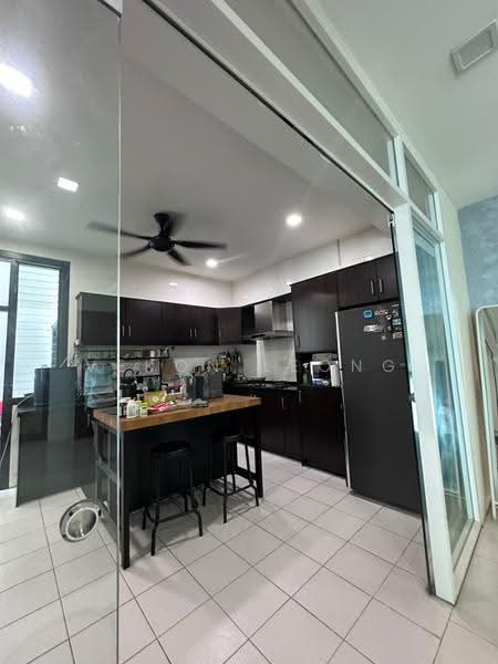 Kondominium untuk Disewa di USJ One Avenue Condo - Veron Leong - Kitchen - PropertyGuru.com.my