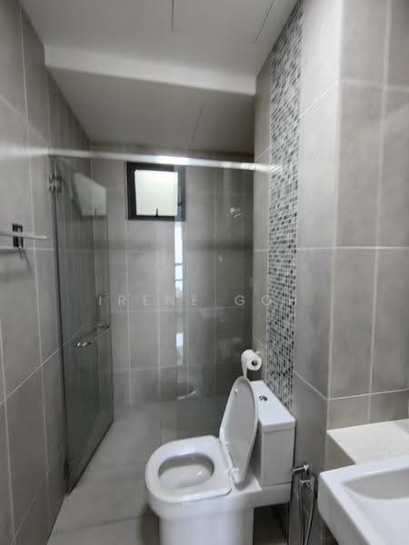 Condominium for Rent at Queens Residences Q1 @ Queens Waterfront - Irene Goh - Bathroom - PropertyGuru.com.my