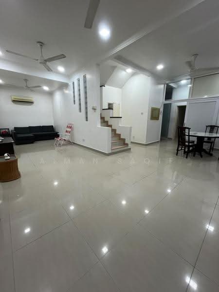 Rumah Teres 2-Tingkat untuk Dijual di Taman Setiawangsa (Setiawangsa) - Aiman Saqif - Living Room - PropertyGuru.com.my