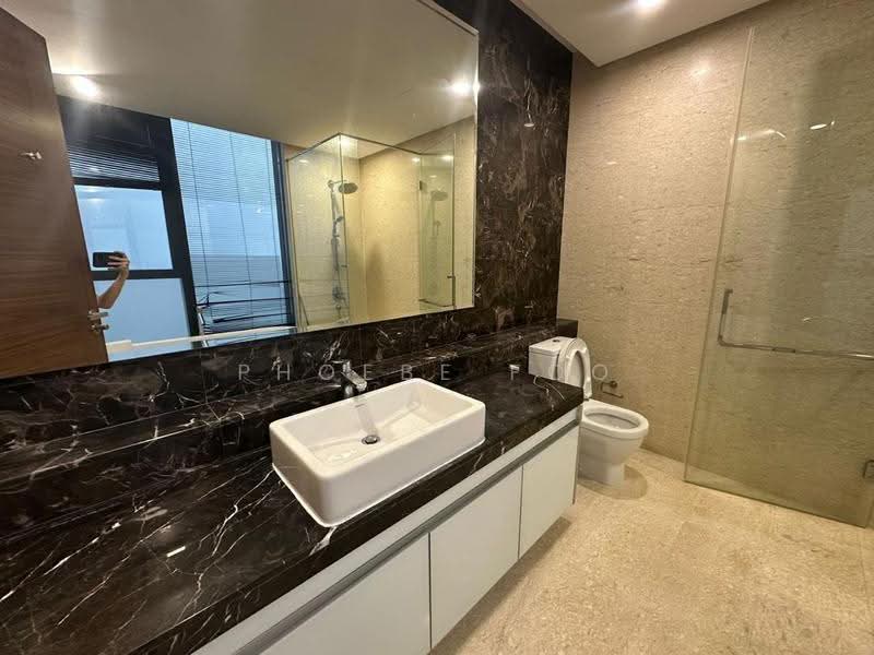 Kediaman Servis untuk Dijual di The Astaka @ 1 Bukit Senyum - Phoebe Foo - Bathroom - PropertyGuru.com.my