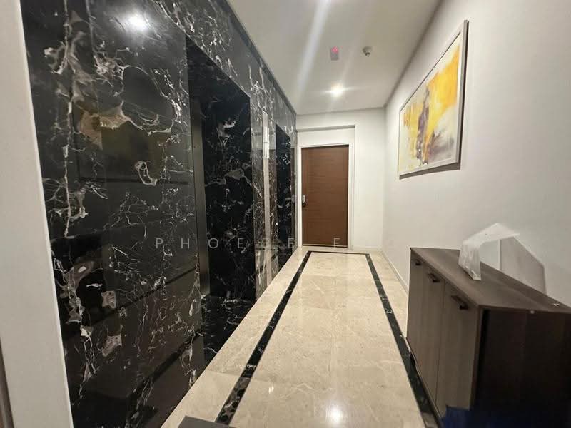 Kediaman Servis untuk Dijual di The Astaka @ 1 Bukit Senyum - Phoebe Foo - Corridor - PropertyGuru.com.my