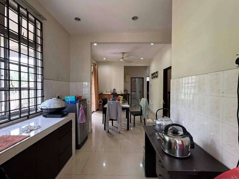 Terraced House for Sale in Taman Sutera (Johor Bahru) - Nicole Pua - Kitchen - PropertyGuru.com.my