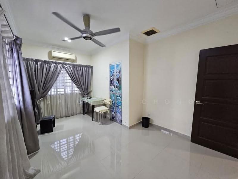 Terraced House for Sale in Seksyen 32, Kemuning Green Ville (Shah Alam) - Yap Chean Chong - Living Room - PropertyGuru.com.my