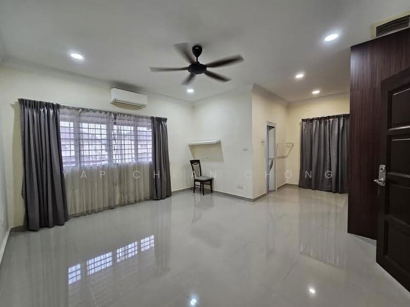 Terraced House for Sale in Seksyen 32, Kemuning Green Ville (Shah Alam) - Yap Chean Chong - Living Room - PropertyGuru.com.my