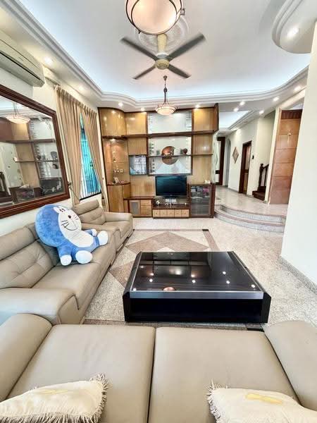 Semi-Detached House for Sale in Taman Perling (Perling) - Yik Tat - Living Room - PropertyGuru.com.my