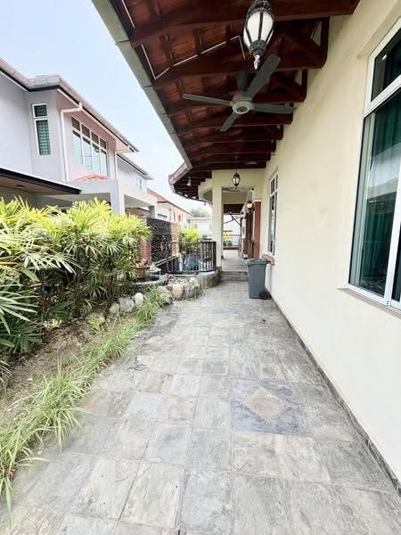 Semi-Detached House for Sale in Taman Perling (Perling) - Yik Tat - Exterior - PropertyGuru.com.my
