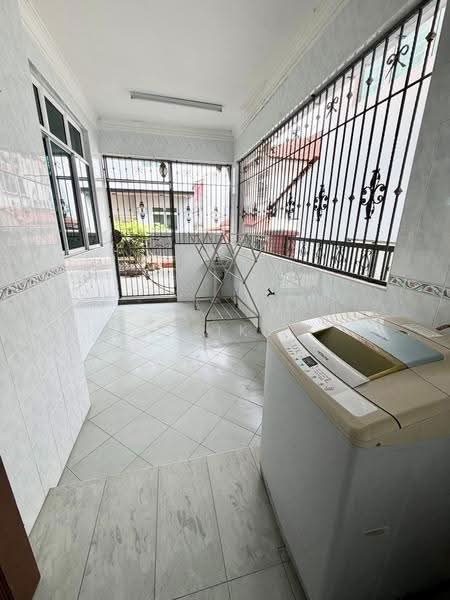 Semi-Detached House for Sale in Taman Perling (Perling) - Yik Tat - Balcony - PropertyGuru.com.my