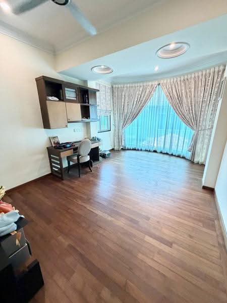 Semi-Detached House for Sale in Taman Perling (Perling) - Yik Tat - Study - PropertyGuru.com.my