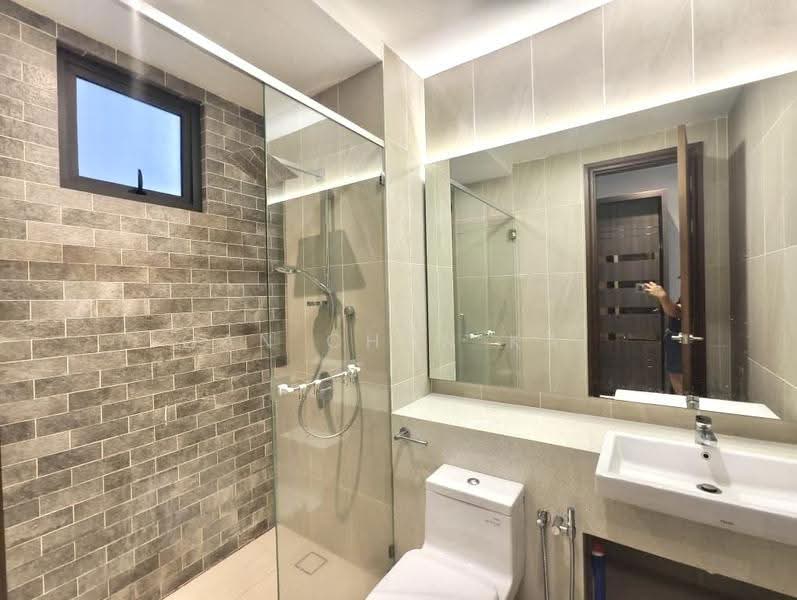 Condominium for Rent at Queens Residences Q2 @ Queens Waterfront - Gan Chun Kai - Bathroom - PropertyGuru.com.my
