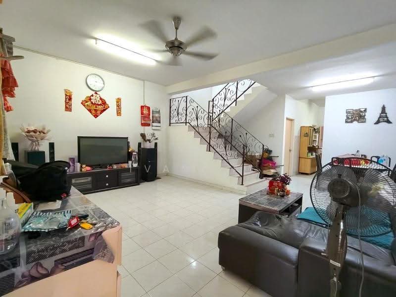 Rumah Teres 2-Tingkat untuk Dijual di Panorama Lapangan Perdana (Ipoh) - Ivan Tai - Living Room - PropertyGuru.com.my