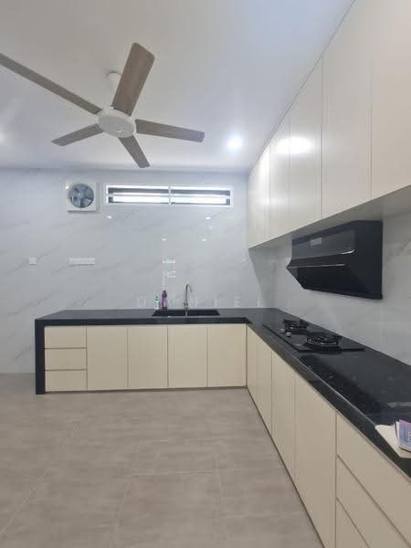 Rumah Teres 3-Tingkat untuk Disewa di Lakeside Residences (Puchong) - Daniel Wong - Kitchen - PropertyGuru.com.my
