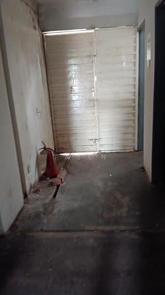 Kedai untuk Dijual di Kuantan (Pahang) - Jason Lee - Entrance - PropertyGuru.com.my