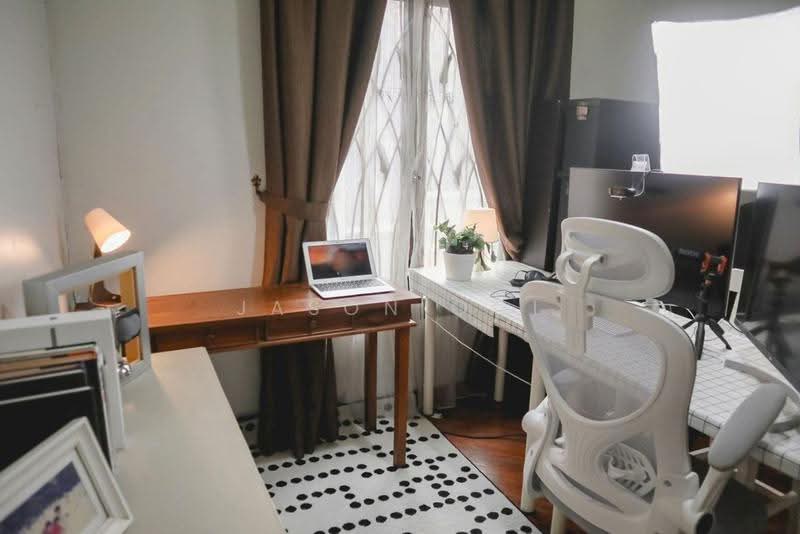 Bungalow House untuk Dijual di Subang Alam (Shah Alam) - Jason Ooi - Study - PropertyGuru.com.my