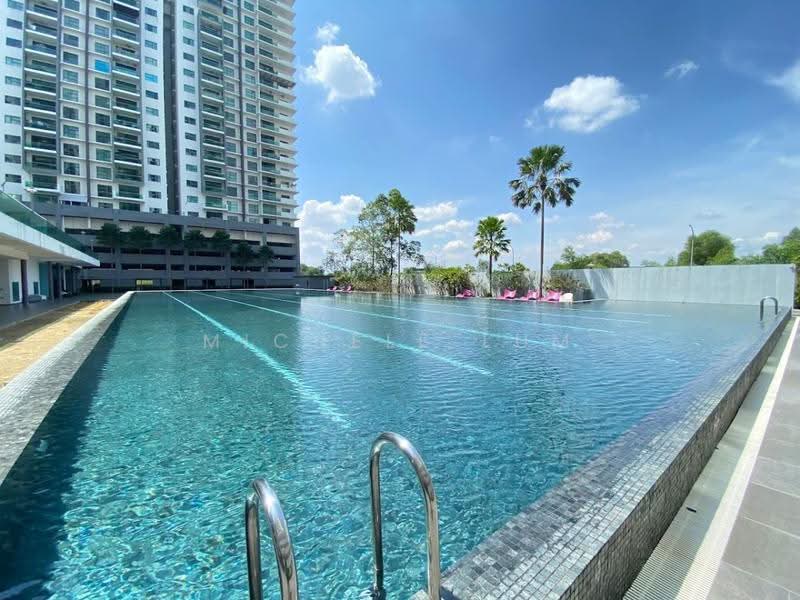 Kondominium untuk Dijual di X2 Residency - Michele Lum - Pool - PropertyGuru.com.my