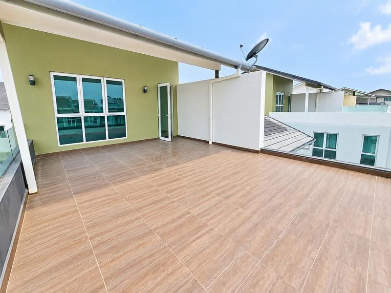 Bungalow House for Sale in Shah Alam (Selangor) - Zalina Zubaidi - Balcony - PropertyGuru.com.my