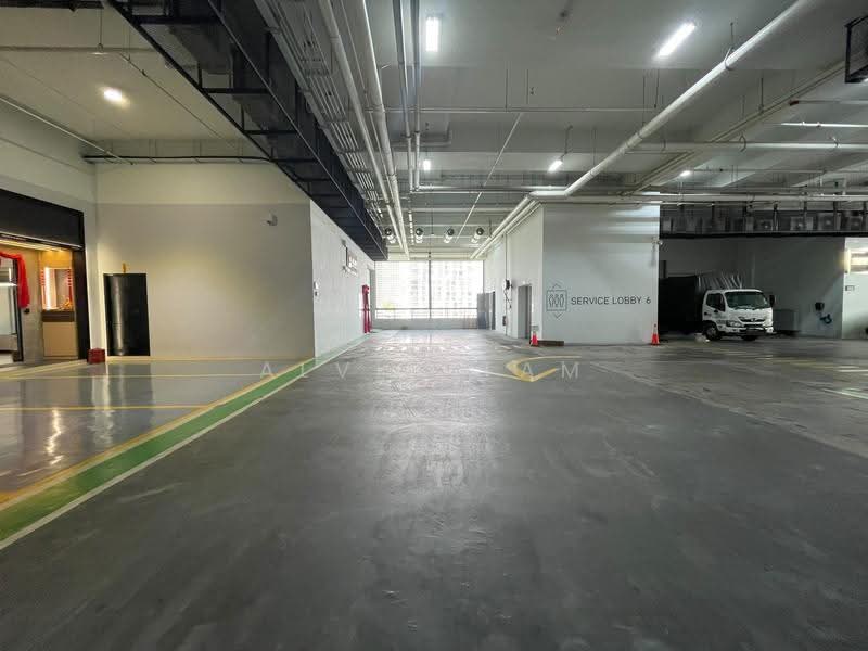 Shop / Office untuk Dijual di Bandar Bukit Raja (Klang) - Alvin Tam - Car Park - PropertyGuru.com.my