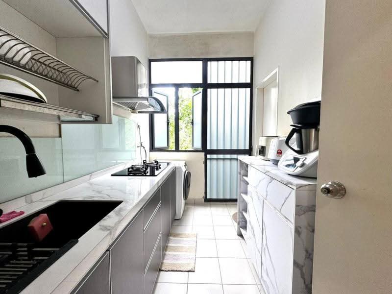 Townhouse for Rent in Bangi (Selangor) - NUZULHAKIMI . - Kitchen - PropertyGuru.com.my