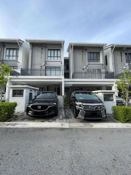 Townhouse for Rent in Bangi (Selangor) - NUZULHAKIMI . - Exterior - PropertyGuru.com.my