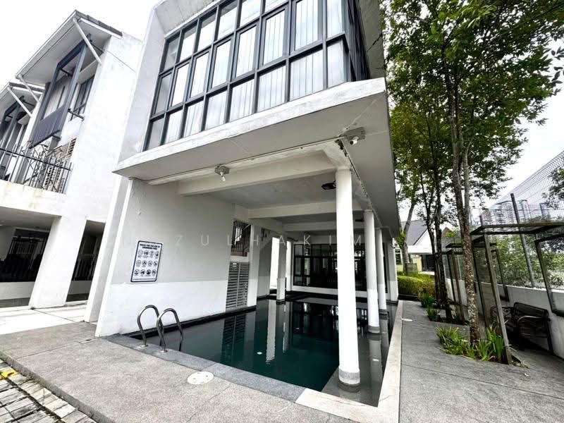 Townhouse for Rent in Bangi (Selangor) - NUZULHAKIMI . - Exterior - PropertyGuru.com.my